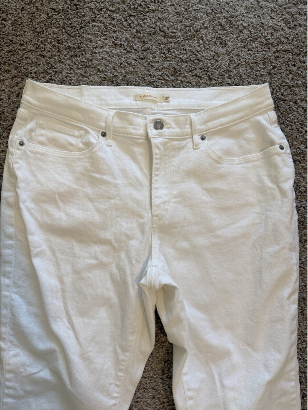 Levi’s Classic Straight White Jeans Women’s Size 14 ~ 32”Denim Clean Girl Casual